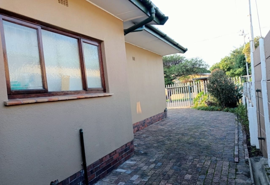 3 Bedroom Property for Sale in De Kuilen Western Cape